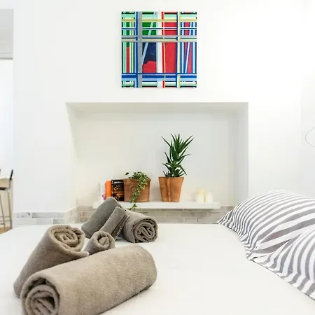 Apartmán Urban Flat Via Diaz 105 *