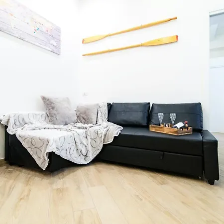 Apartmán Urban Flat Via Diaz 105 *