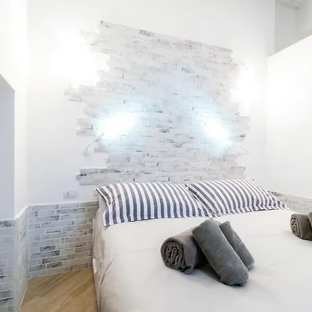 Apartmán Urban Flat Via Diaz 105 *