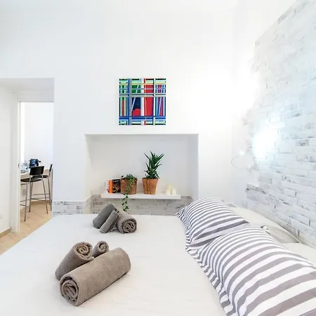 Apartmán Urban Flat Via Diaz 105 *