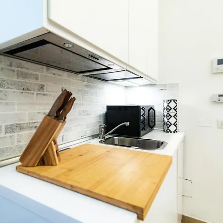 Urban Flat Via Diaz 105 Комо